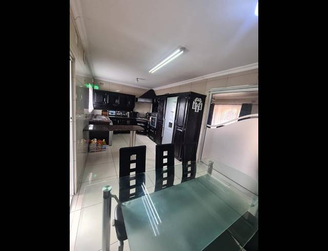 3 BEDROOM HOUSE FOR SALE IN BURLINGTON HEIGHTS